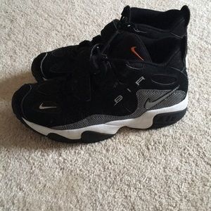 Nike Air with Velcro strap size 6